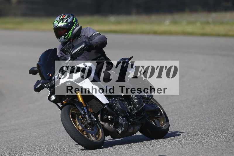 /01 02.04.2026 MAZ ADR/Gruppe rot/unklar